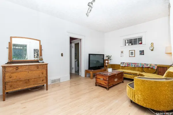 840 8th AVENUE N, Saskatoon, SK S7K 2X2