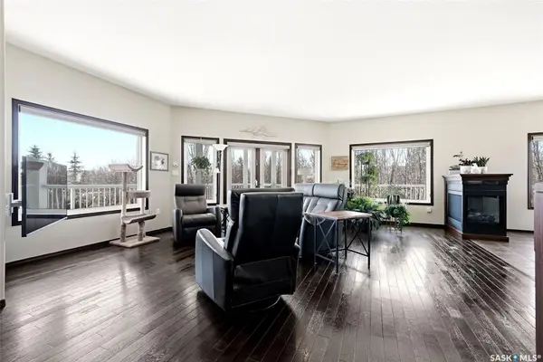 24 Bardel CRESCENT, Pilot Butte, SK S0G 3Z0