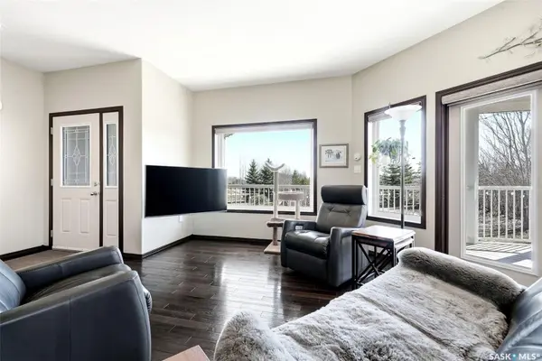 24 Bardel CRESCENT, Pilot Butte, SK S0G 3Z0