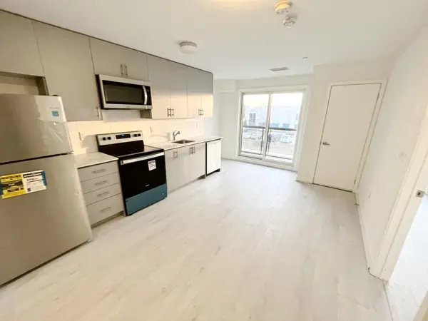 3401 Ridgeway DR #315, Mississauga, ON L5L 5T3