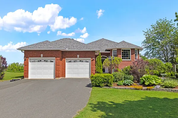 2872 Lakefield RD, Selwyn, ON K9J 6X5