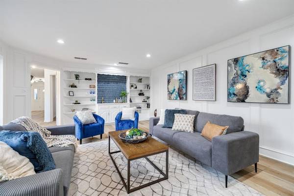2901 Warren Circle, Irving, TX 75062