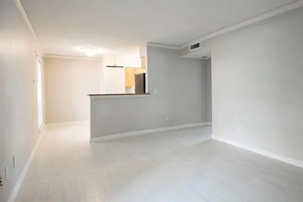 5812 Milton Street #105, Dallas, TX 75206