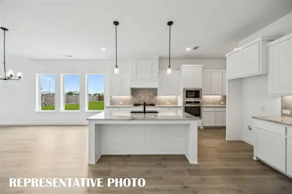 9463 Hedge Street, Frisco, TX 75035
