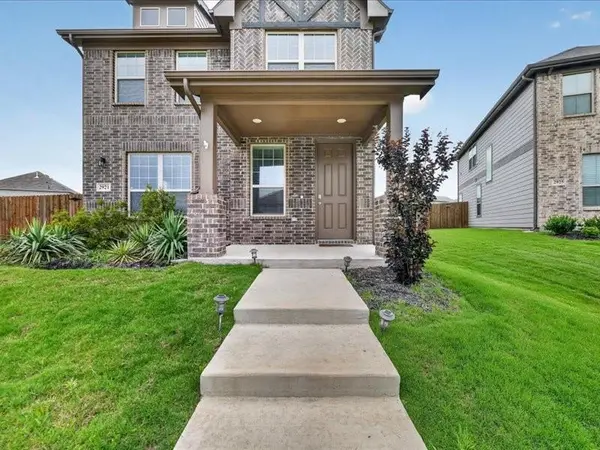 2921 Dixondale Drive, Fort Worth, TX 76108