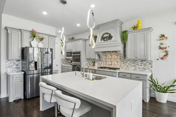7826 Uxbridge Drive, Irving, TX 75063