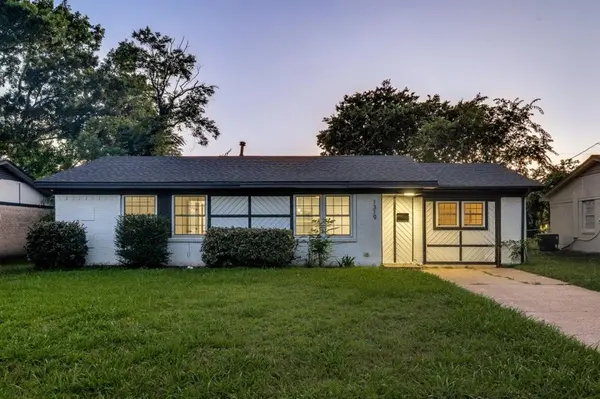 1319 Eastern Heights Drive, Mesquite, TX 75149