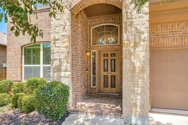 2925 Cedar Ridge Lane, Fort Worth, TX 76177