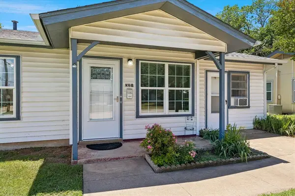 321 Lorna Street, Burleson, TX 76028