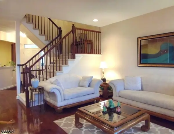 56 Henning Ter, Denville Twp., NJ 07834