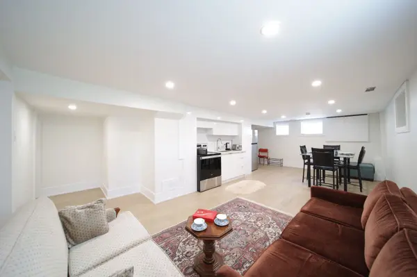 270 Brighton AVE, Toronto C06, ON M3H 4E9