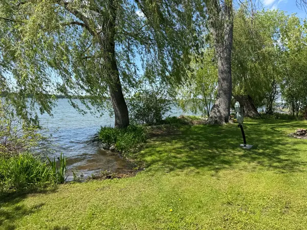 28 Birch Island RD, Scugog, ON L0B 1K0