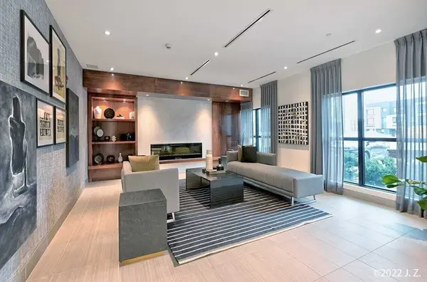 102 Grovewood Common #224, Oakville, ON L6H 0X2