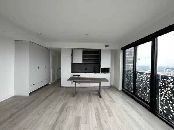 55 Charles ST E #3303, Toronto C08, ON M4Y 0J1