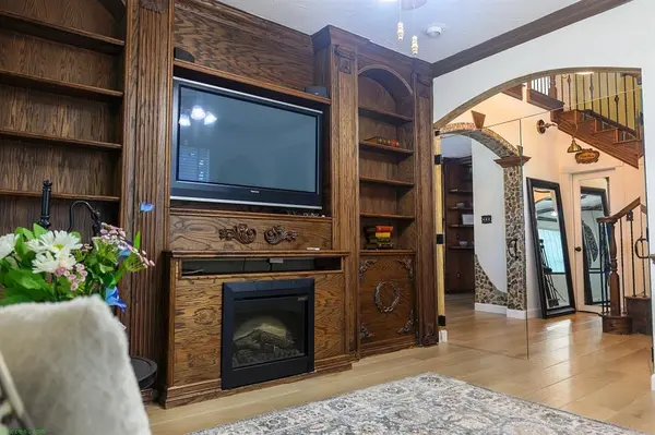 725 Crested Butte Trail, Flower Mound, TX 75028