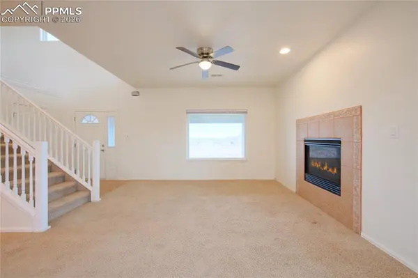 1367 N Dailey DR, Pueblo, CO 81007