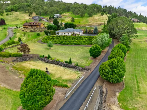 227 DARLEY DR, Roseburg, OR 97471