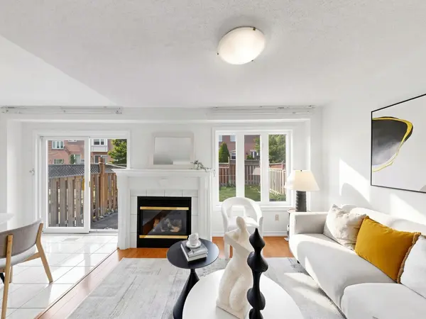72 Weatherill RD, Markham, ON L6C 2P5