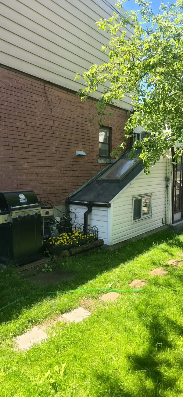 1314 Dupont ST, Toronto W02, ON M6H 2A7