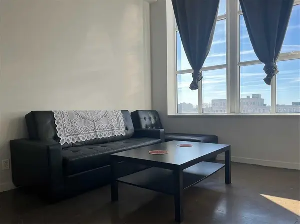 404 King ST W #Unit 422, Kitchener, ON N2G 2L5