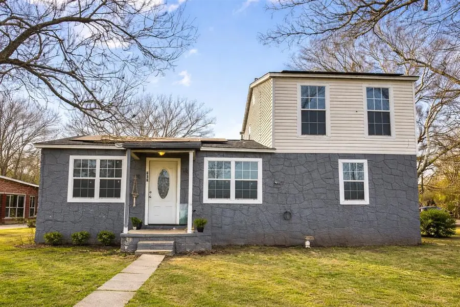 108 N Ellis Ave Avenue, Mount Pleasant, TX 75455