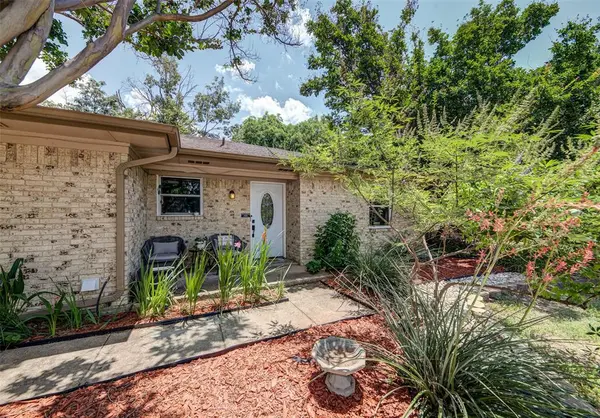 5410 Prince Drive, Lake Dallas, TX 75065