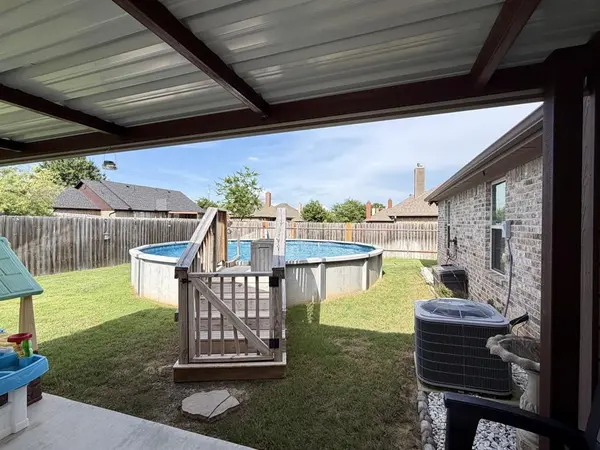 2105 Stonegate Boulevard, Bridgeport, TX 76426