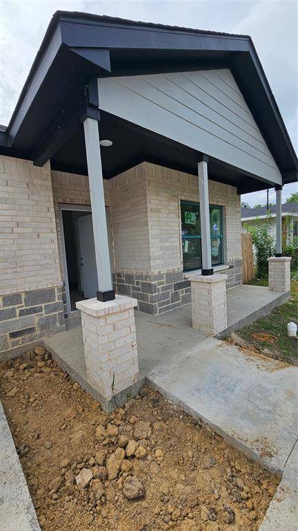 804 S Catherine Street, Terrell, TX 75160