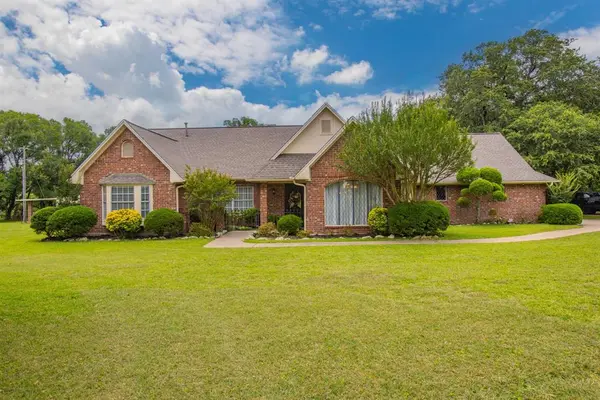 550 CREEK Road, Lorena, TX 76655