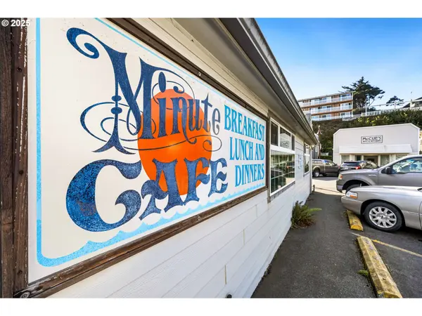 145 2ND ST, Bandon, OR 97411