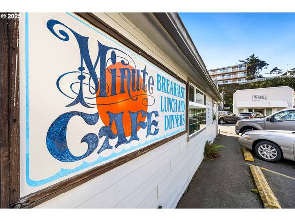 145 2ND ST, Bandon, OR 97411