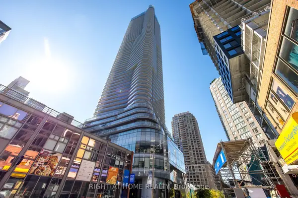 11 Wellesley ST W #1207, Toronto C01, ON M4Y 0G4