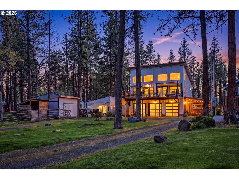 206 S LAKEWOOD RD, Tygh Valley, OR 97063