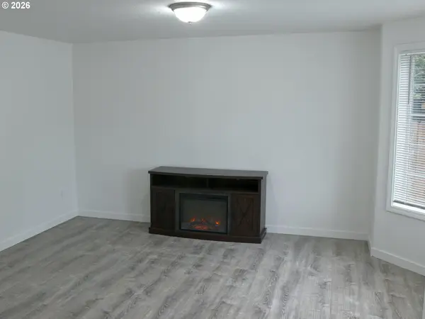 1221 NW 148TH CIR, Vancouver, WA 98685