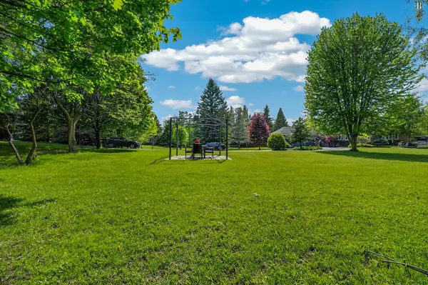 18 Walton DR, Caledon, ON L7E 0A1