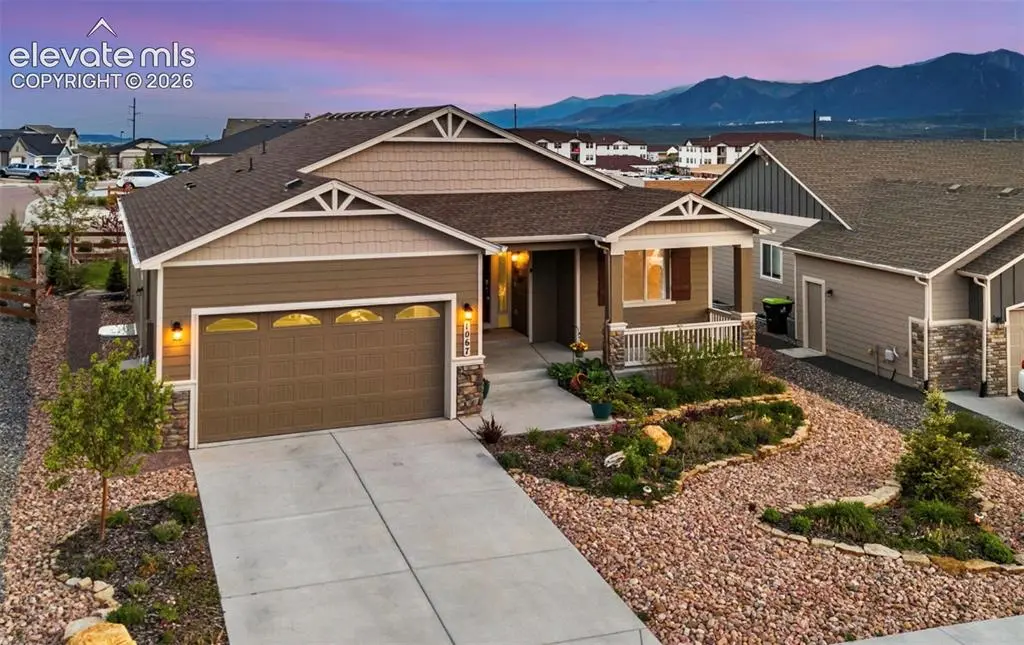1067 Parkline LN, Monument, CO 80132