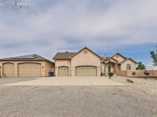 553 S Saunders DR, Pueblo West, CO 81007