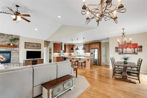 20452 Kenneth Lainer DR, Monument, CO 80132