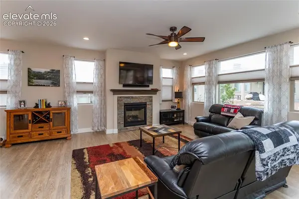 1678 Lazy Cat LN, Monument, CO 80132