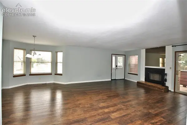488 W Rockrimmon BLVD #G, Colorado Springs, CO 80919