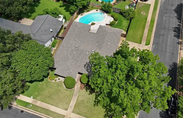 1717 Cunningham Court, Bedford, TX 76021