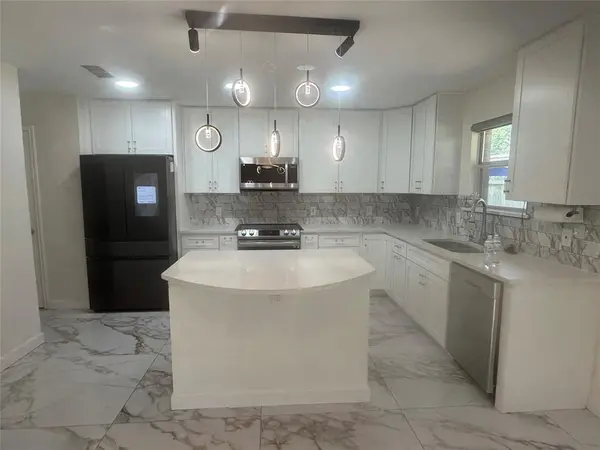 519 Darlene Trail, Euless, TX 76039