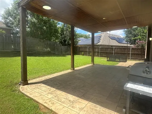519 Darlene Trail, Euless, TX 76039