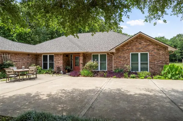 20 County Road 2938 S, Pittsburg, TX 75686