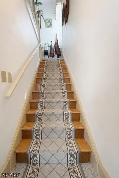19 Burgess Pl, Passaic City, NJ 07055
