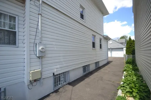 82 Christie Ave, Clifton City, NJ 07011