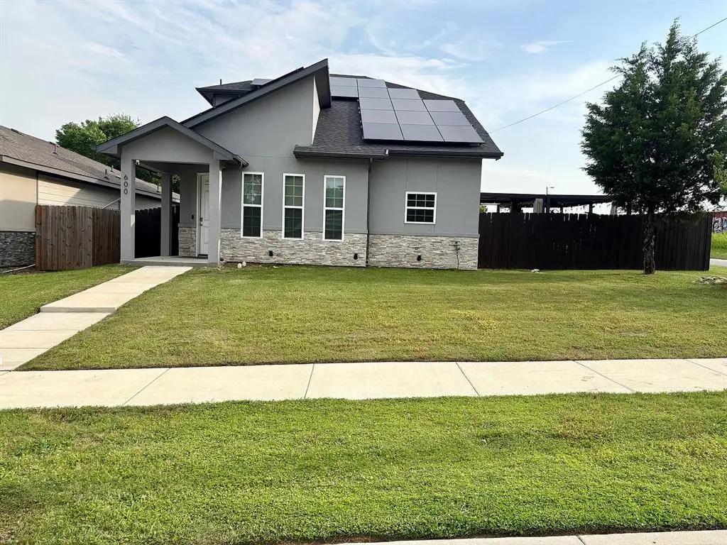 600 Atlanta Street, Fort Worth, TX 76104