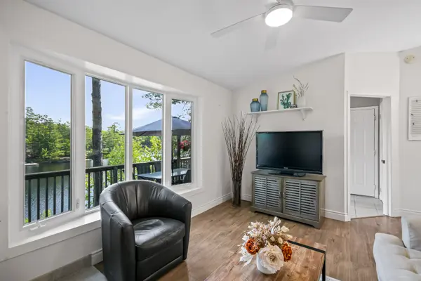 5 Pinetree RD, Gravenhurst, ON P1P 0E2