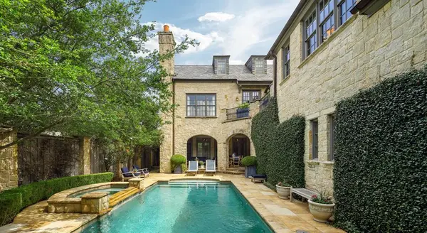 4301 Belclaire Avenue, Highland Park, TX 75205