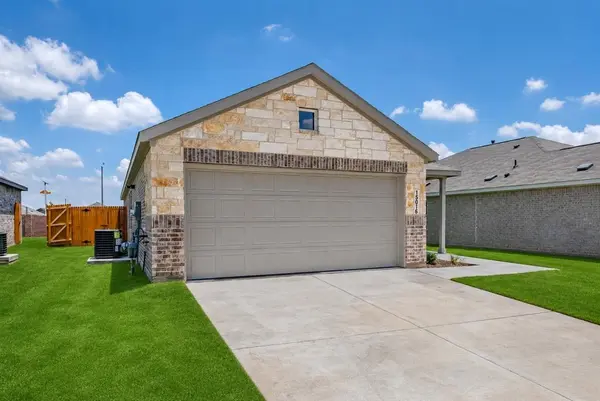 15016 Reyes Road, Fort Worth, TX 76052